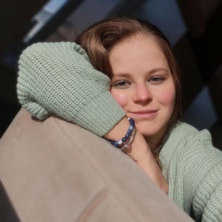 Меня зовут Екатерина.
Я клинический психолог 